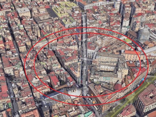 negozio in affitto a Napoli