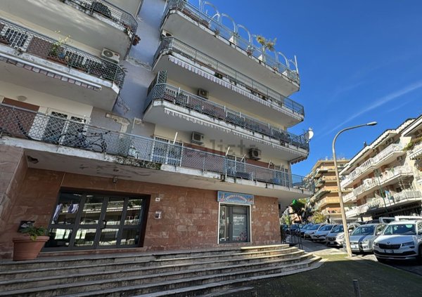 appartamento in affitto a Napoli in zona Capodimonte / Colli Aminei