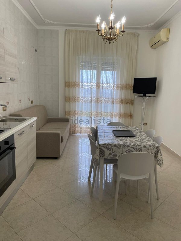 appartamento in affitto a Napoli in zona Stella