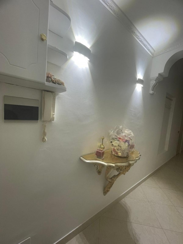appartamento in affitto a Napoli in zona Stella