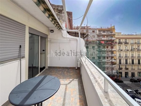 appartamento in affitto a Napoli in zona Chiaia