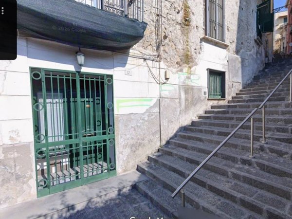appartamento in affitto a Napoli in zona Chiaia