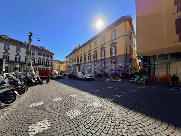appartamento in affitto a Napoli in zona Chiaia