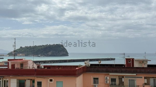 appartamento in affitto a Napoli in zona Bagnoli