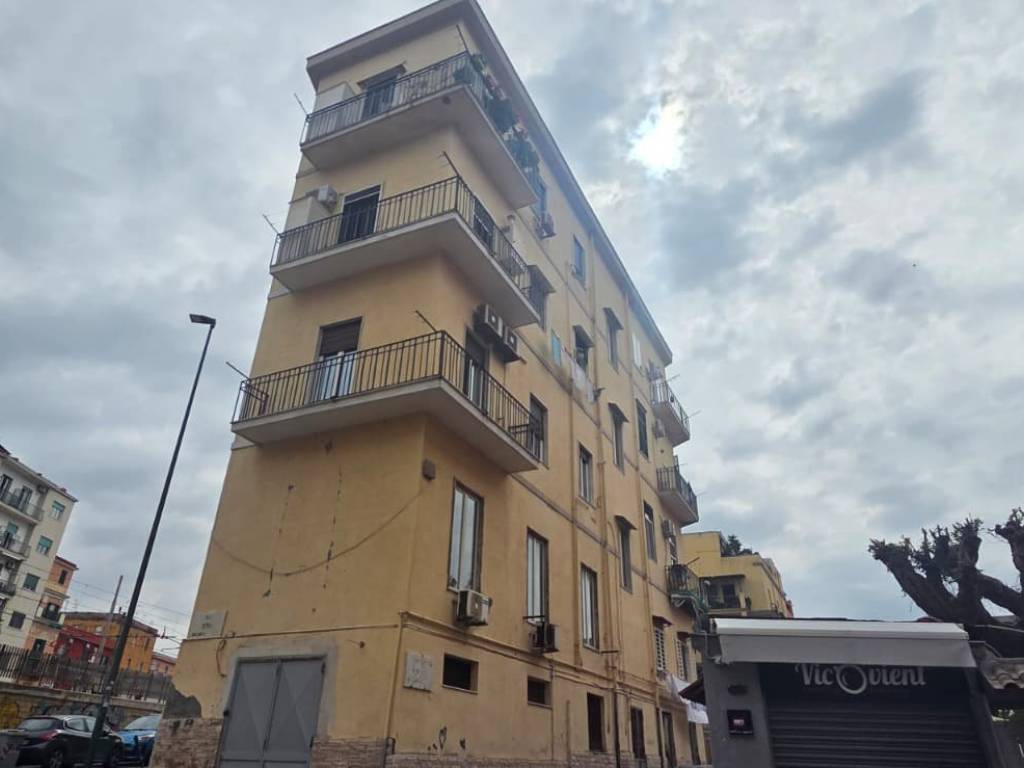 ufficio in affitto a Napoli in zona Bagnoli