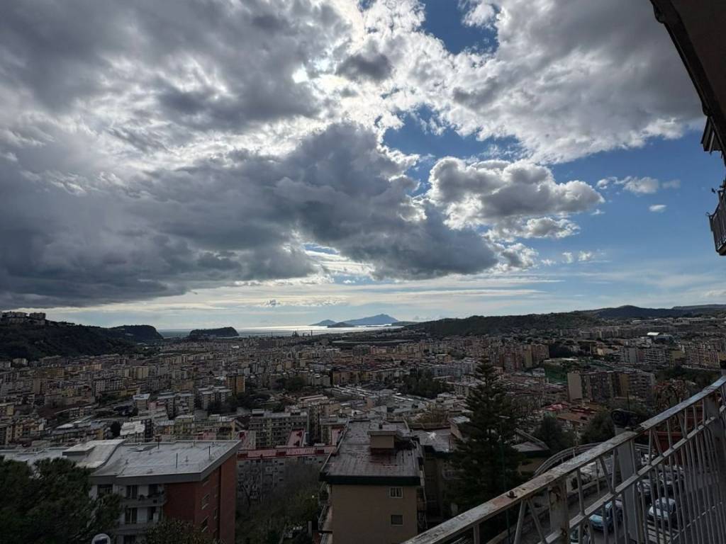 appartamento in affitto a Napoli in zona Bagnoli