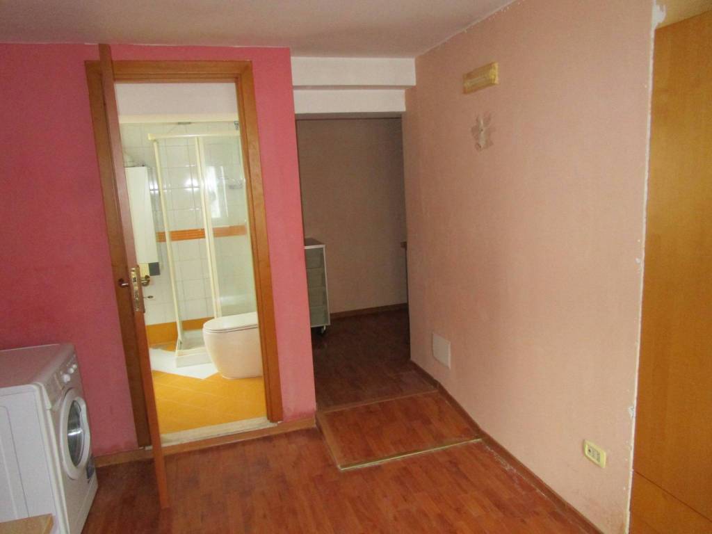 appartamento in affitto a Napoli in zona Chiaia