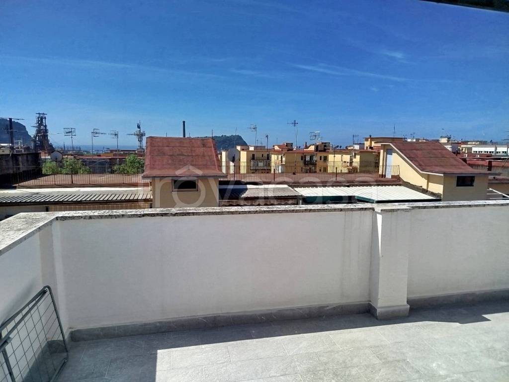 appartamento in affitto a Napoli in zona Bagnoli