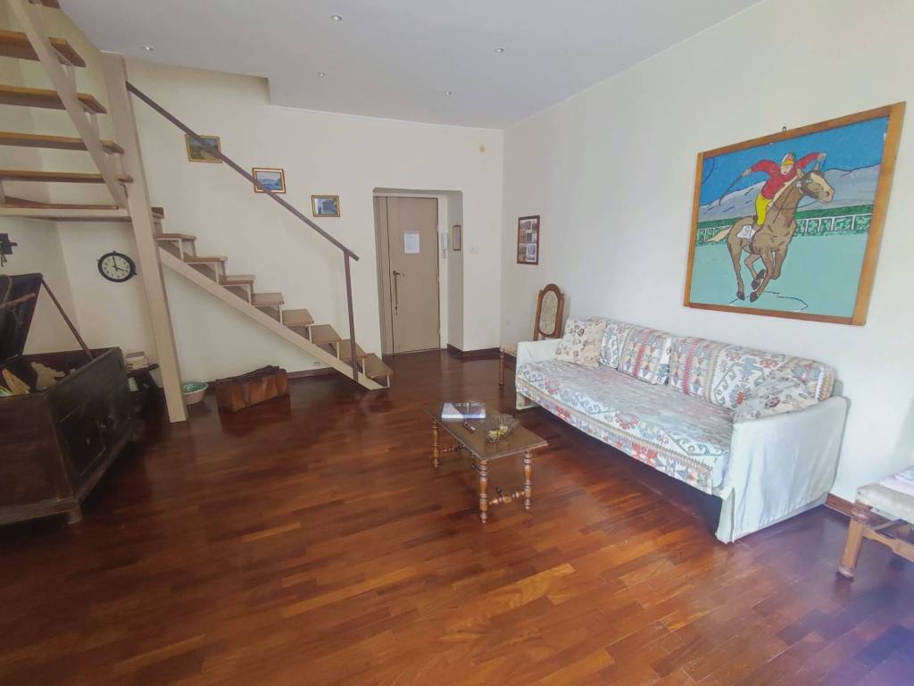 appartamento in affitto a Napoli