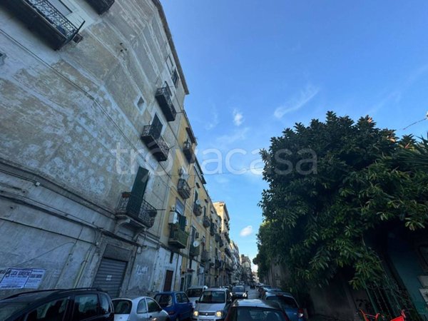 appartamento in affitto a Napoli in zona San Carlo all'Arena