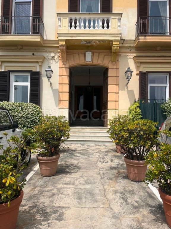 appartamento in affitto a Napoli in zona Posillipo