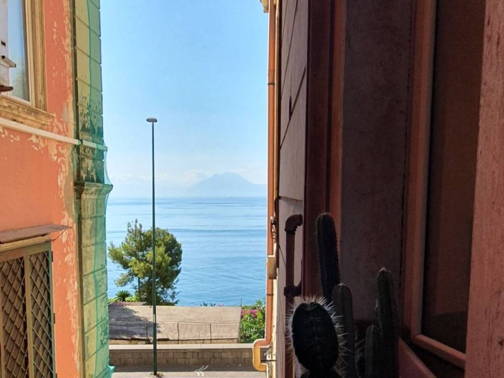 appartamento in affitto a Napoli in zona Posillipo