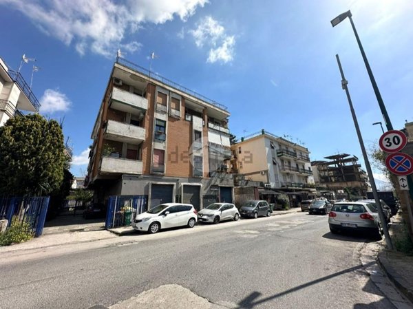 appartamento in affitto a Napoli in zona Secondigliano