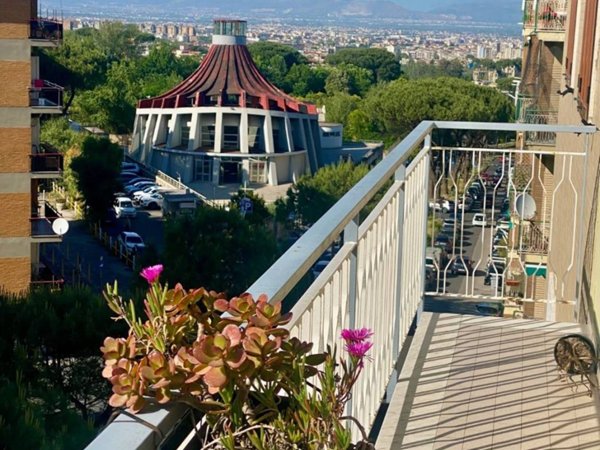 appartamento in affitto a Napoli in zona Capodimonte / Colli Aminei