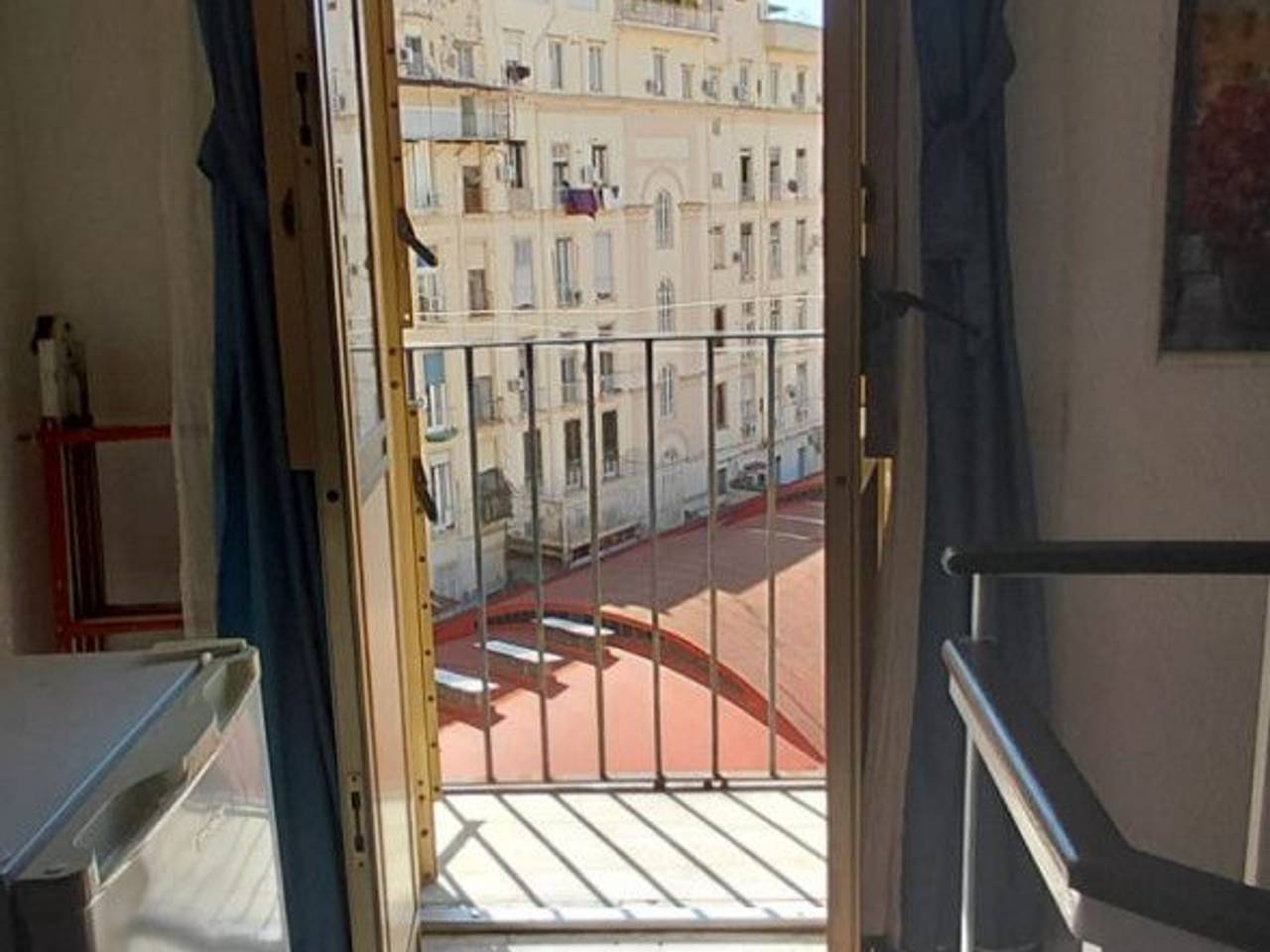 appartamento in affitto a Napoli in zona Chiaia