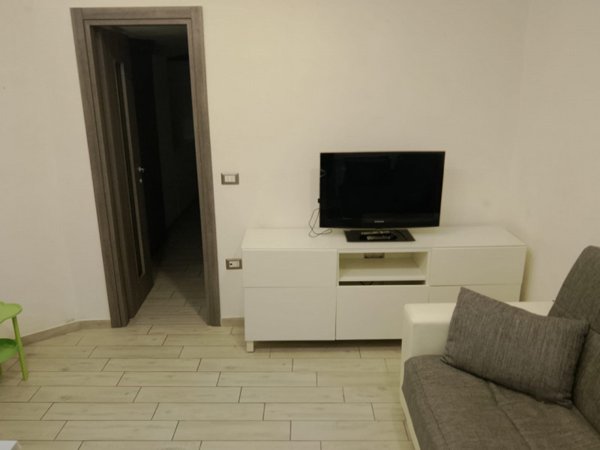 appartamento in affitto a Napoli in zona Stella