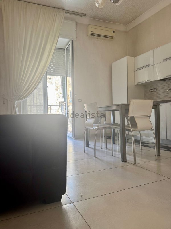 appartamento in affitto a Napoli in zona Porto