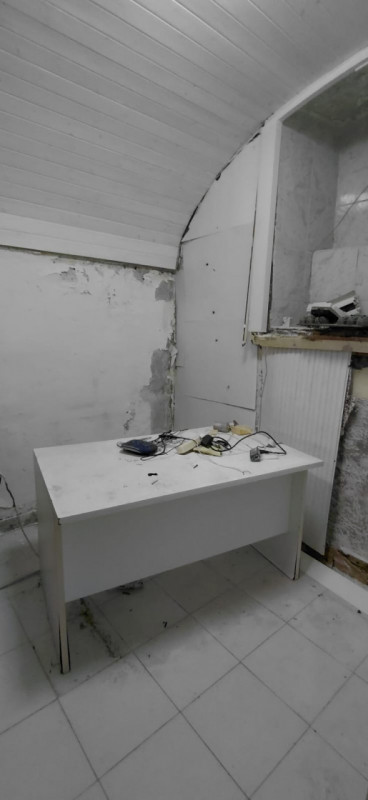 locale commerciale in affitto a Napoli in zona Vomero