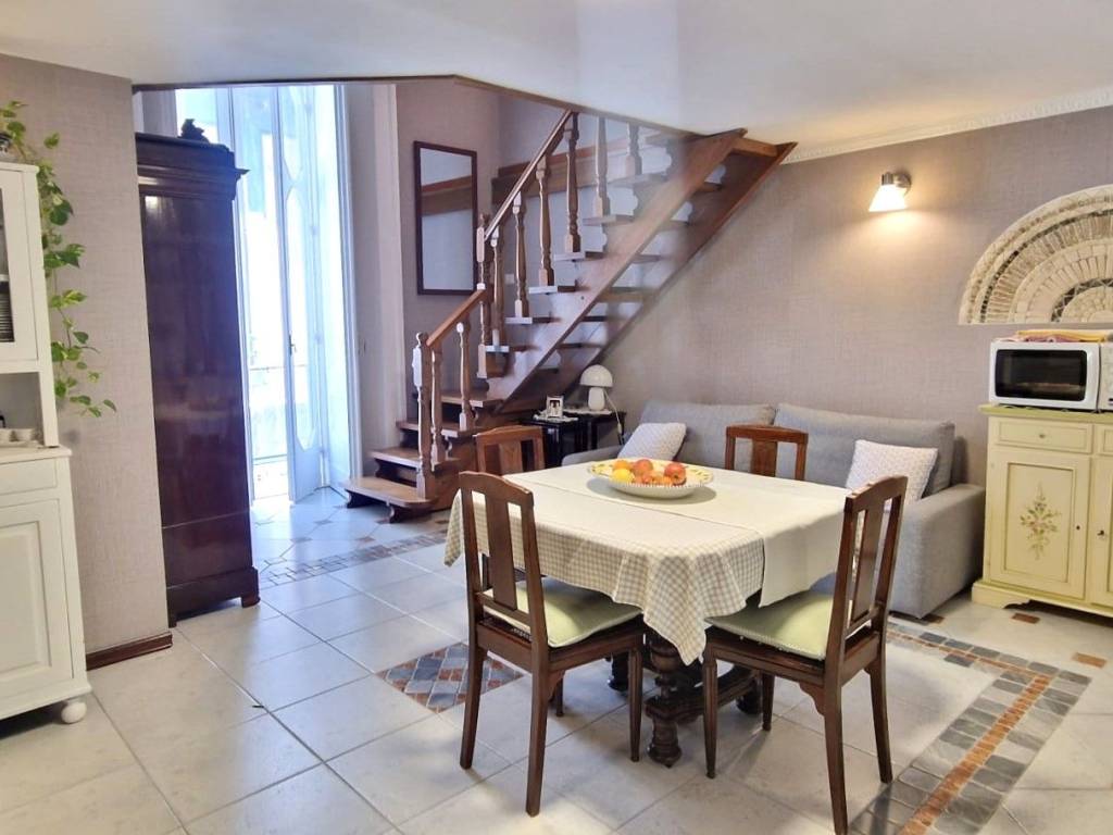 appartamento in affitto a Napoli
