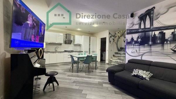 casa indipendente in affitto a Napoli in zona Mercato