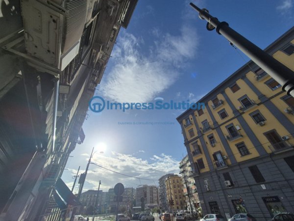 negozio in affitto a Napoli in zona Vicaria