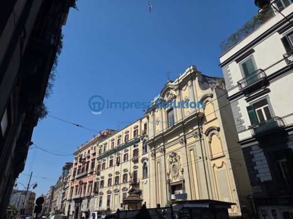 ufficio in affitto a Napoli in zona Avvocata