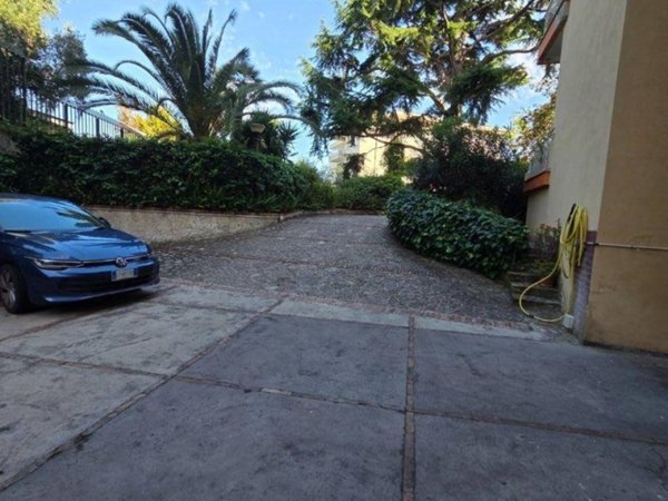 appartamento in affitto a Napoli in zona Posillipo