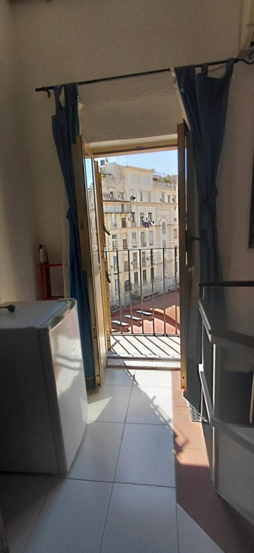 appartamento in affitto a Napoli in zona Chiaia