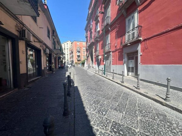 negozio in affitto a Napoli in zona Capodimonte / Colli Aminei