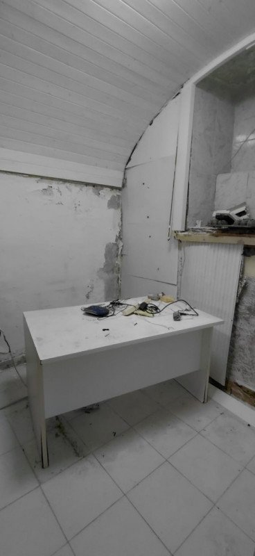negozio in affitto a Napoli in zona Vomero