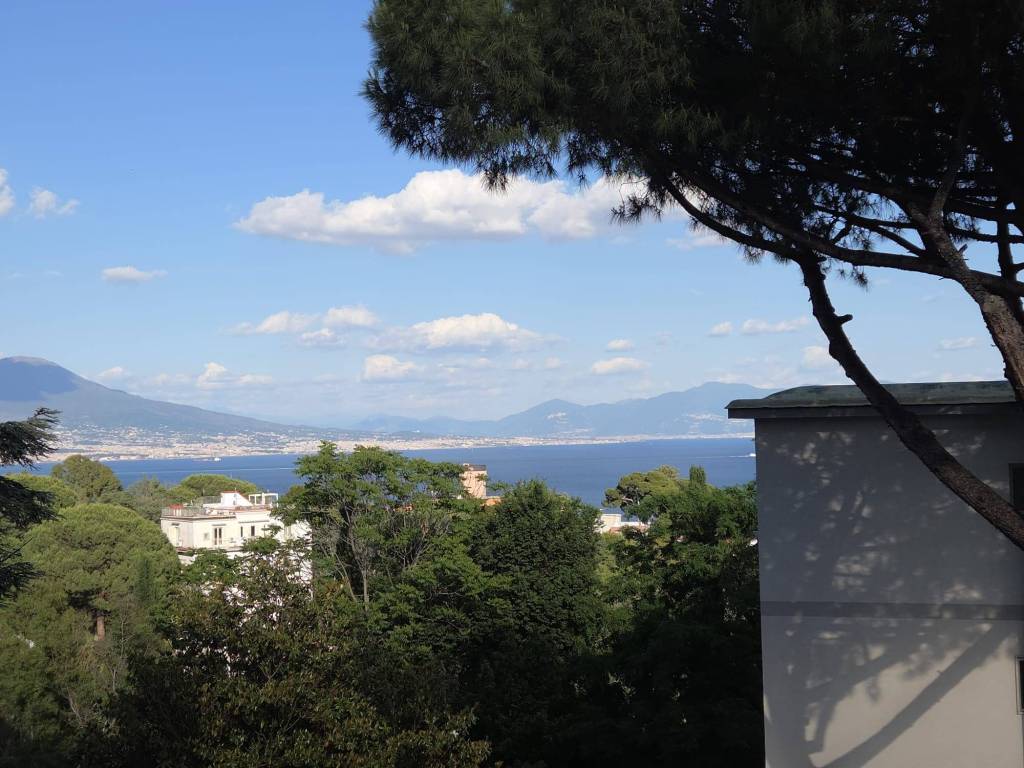 appartamento in affitto a Napoli in zona Posillipo