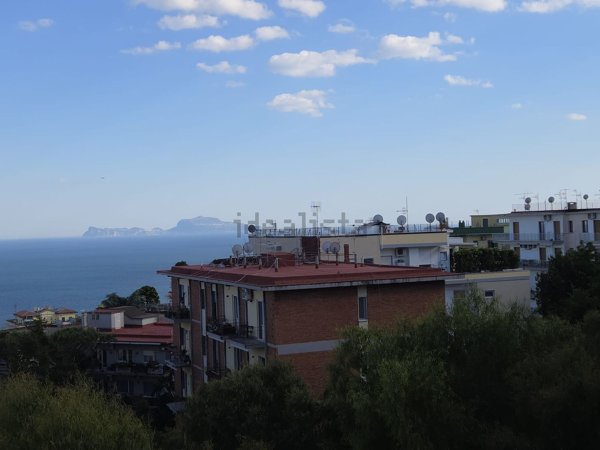 appartamento in affitto a Napoli in zona Posillipo