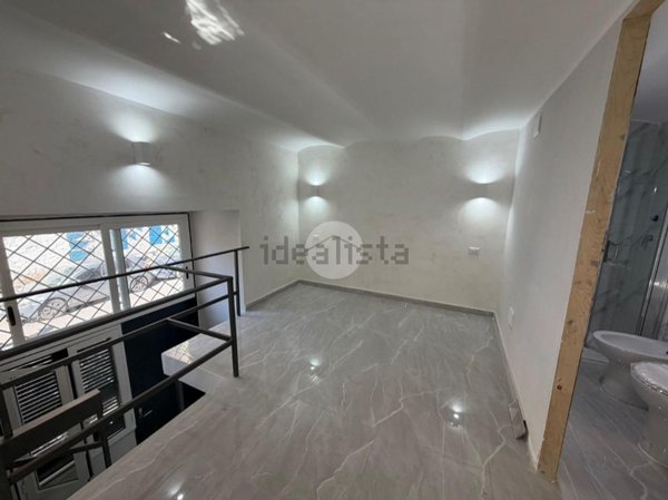 appartamento in affitto a Napoli in zona San Carlo all'Arena