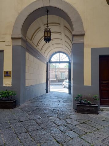 ufficio in affitto a Napoli in zona Chiaia