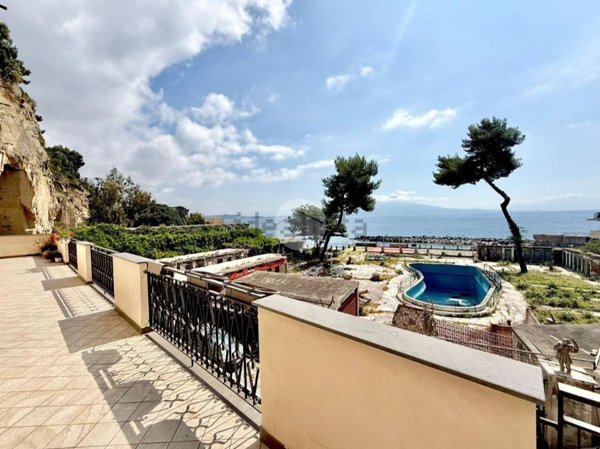 appartamento in affitto a Napoli in zona Posillipo