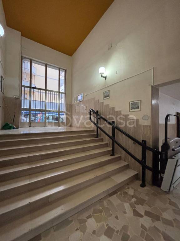 appartamento in affitto a Napoli in zona Chiaia