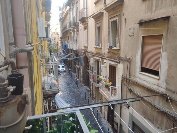 appartamento in affitto a Napoli in zona Chiaia