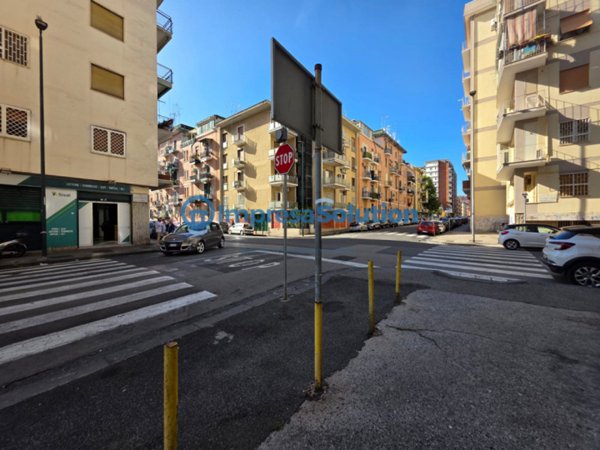 ufficio in affitto a Napoli in zona Fuorigrotta