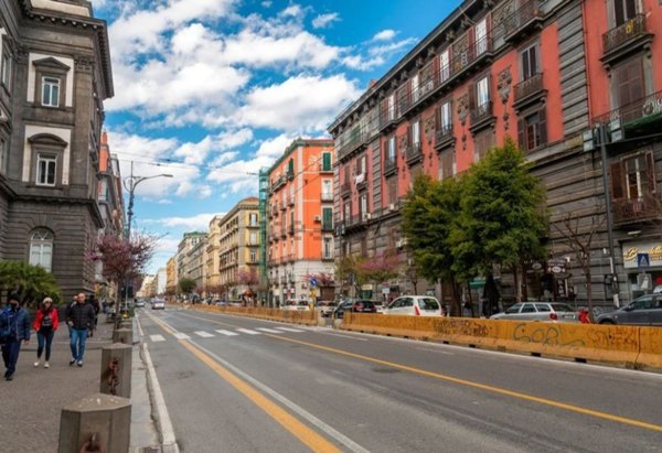 appartamento in affitto a Napoli in zona Mercato