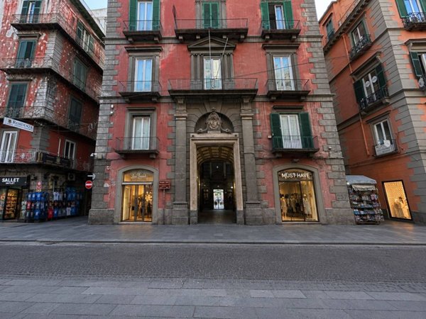 appartamento in affitto a Napoli in zona Stella