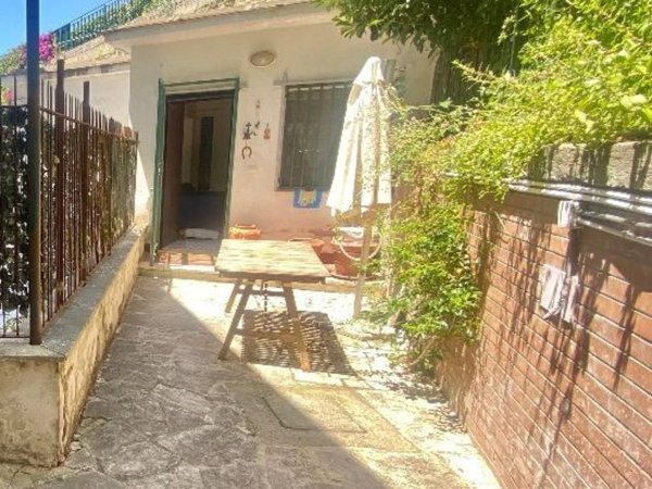 appartamento in affitto a Napoli in zona Posillipo