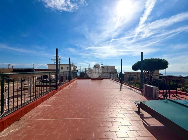 appartamento in affitto a Napoli in zona Posillipo