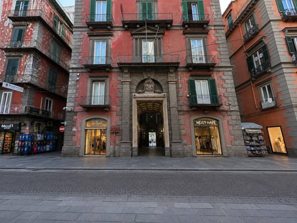 appartamento in affitto a Napoli in zona Stella