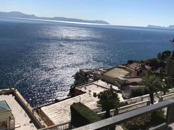 appartamento in affitto a Napoli in zona Posillipo