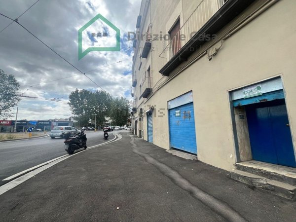 locale commerciale in affitto a Napoli in zona Poggioreale