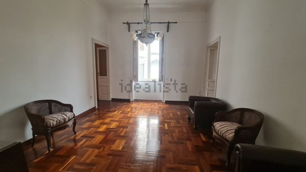 appartamento in affitto a Napoli in zona Chiaia