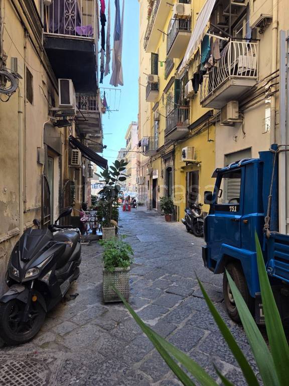 monolocale in affitto a Napoli in zona Chiaia