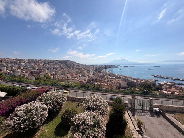 appartamento in affitto a Napoli in zona Posillipo