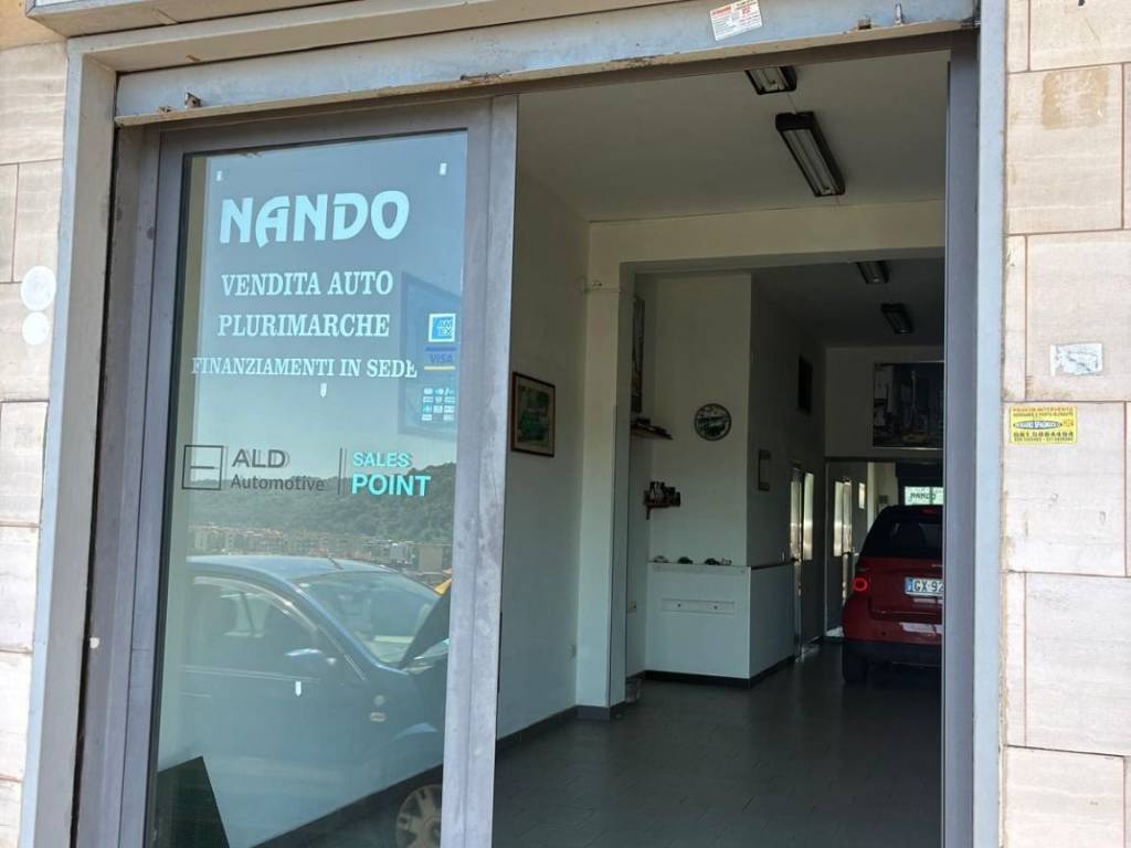 negozio in affitto a Napoli in zona Soccavo