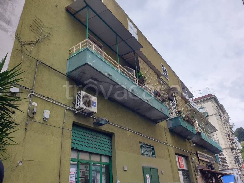 appartamento in affitto a Napoli in zona San Carlo all'Arena